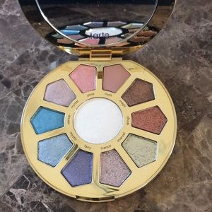 Tarte make believe in yourself eyeshadow palette